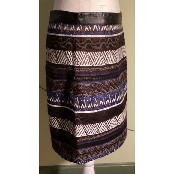 H&M Women's Multicolor Lined Aztec Geometric Embroidered Knit Mini Skirt Size 10 - Picture 2 of 7
